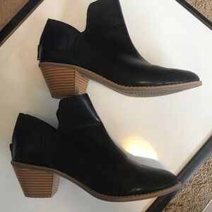 Rocket Dog Women’s Size 9 Ankle Boots